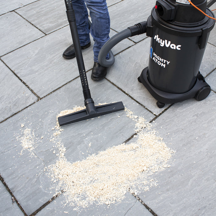 skyVac Mighty Atom Gutter Vacuum Package - Wet & Dry Gutter Cleaning System